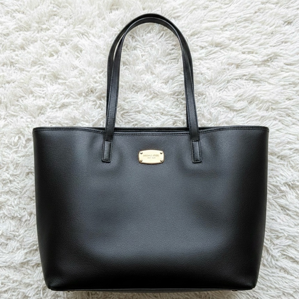 Michael Kors - Black Leather Jet Set Travel Tote Bag